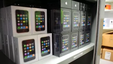 New iphone 3g in stores