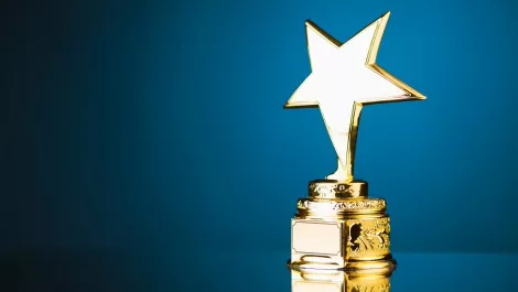 Star trophy1