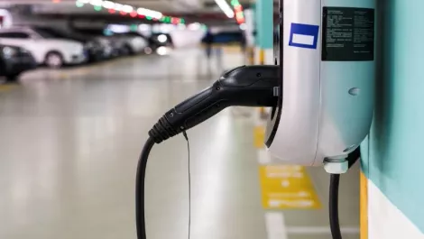 Ev 1