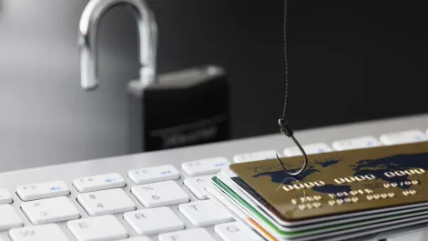 Retailers beware as fraud risk increases over holidays
